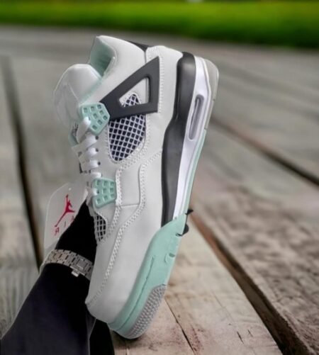 Air Jordan Retro 4 Seafoam
