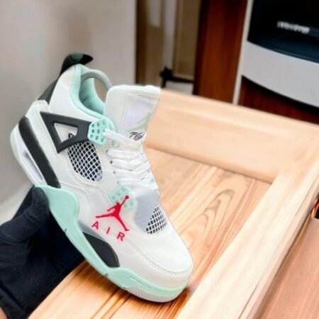 Air Jordan Retro 4 Seafoam