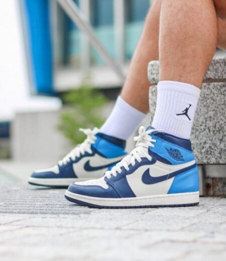 Jordan 1 OBSIDAN UNC with Kit Extra (laces)