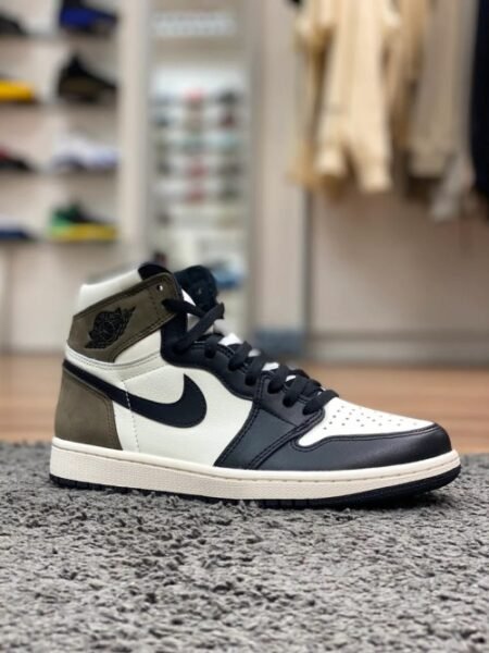 Jordan Retro 1 Dark Mocha