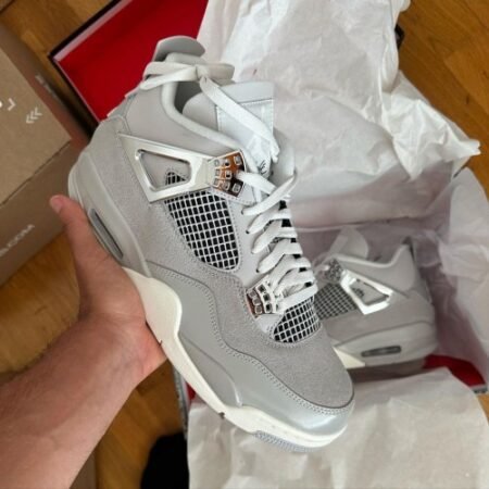 Jordan Retro 4 Frozen Moments