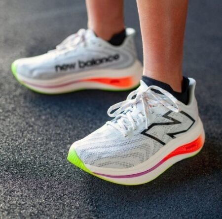 New Balance Fuelcell supercomp Trainer v2 White For Mens