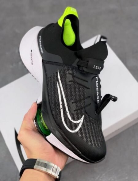 Nike Air Zoom Tempo Next Flyease