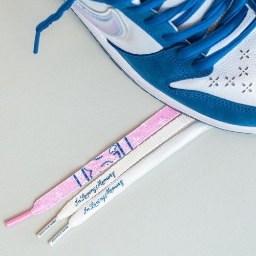 Nike SB Dunk Low Born X Raised with Extra laces inside