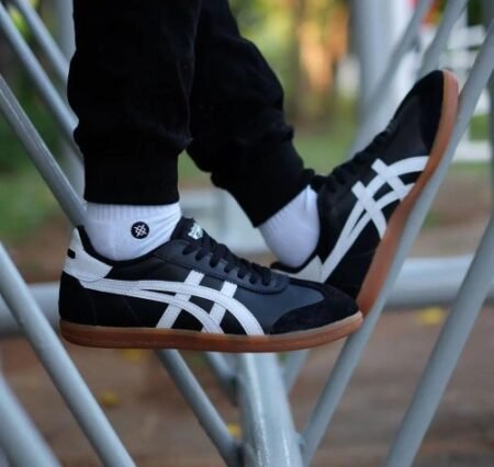 Onitsuka Tiger Tokuten Black White Sneakers For Mens