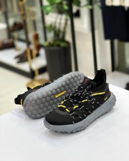 Under Armour HOVR Summit Black