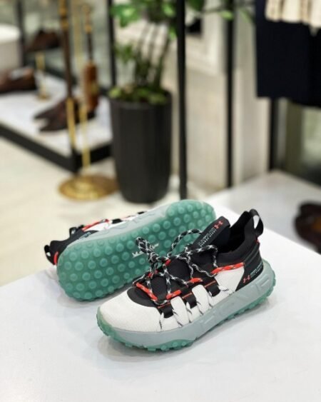 Under Armour HOVR Summit White Black