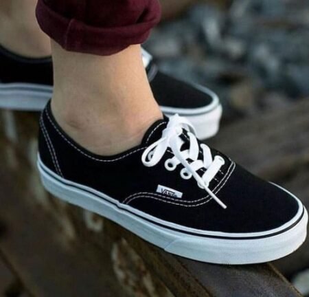 Vans Classic Black White with Extra white laces inside