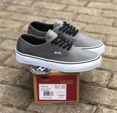 Vans Classic Grey Black (with Black & white laces)